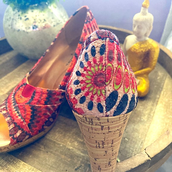 Faded Glory Open-toe Pumps SZ-8 EUC - Picture 9 of 12